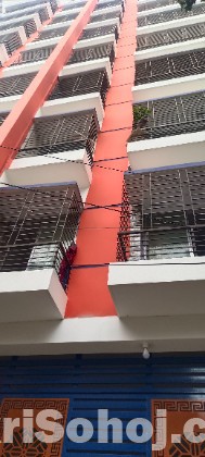 উত্তরা দক্ষিণখানে ৩ বেডরুমের ফ্ল‍্যাট